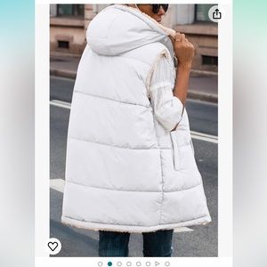 Pretty Garden Hooded Long Puffer reversible Vest Beige Faux Sherpa Lined Size S